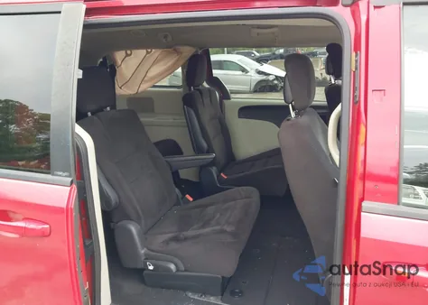 2014 Dodge Grand Caravan Sxt z USA, uszkodzony, nr VIN 2C4RDGCGXER244247